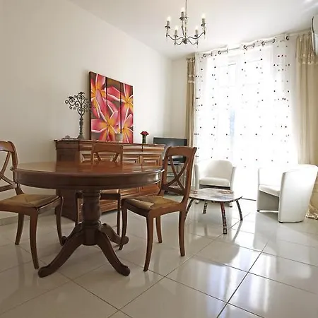 Apartment Aquamarine * Nice